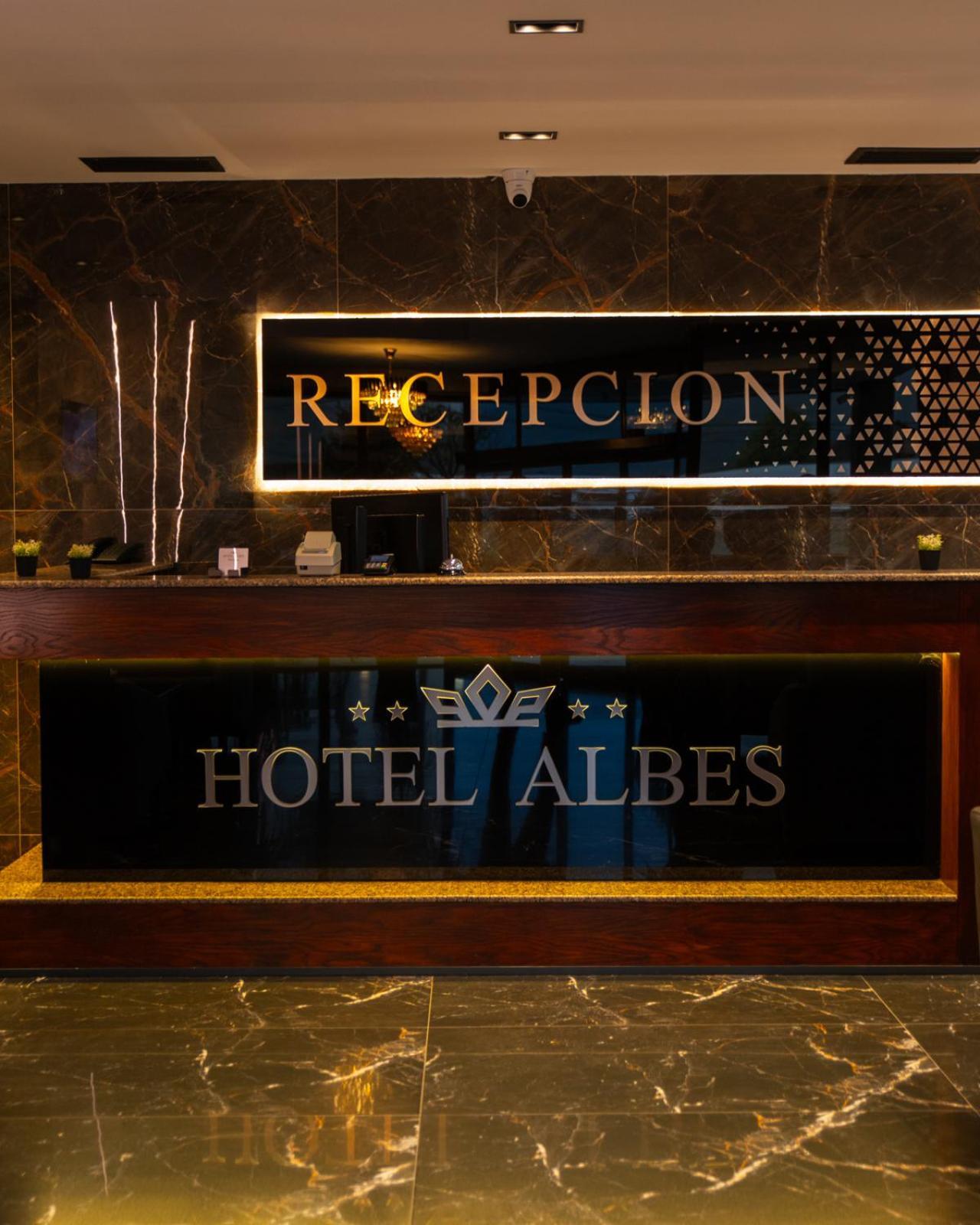 Hotel Albes بريزرن المظهر الخارجي الصورة